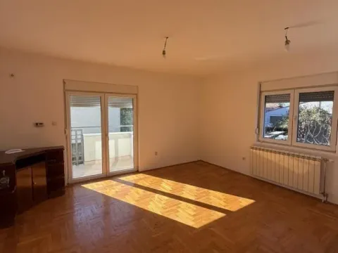 Rent, two bedroom apartment, 56m², Veternik, Novi Sad Sve Podlokacije