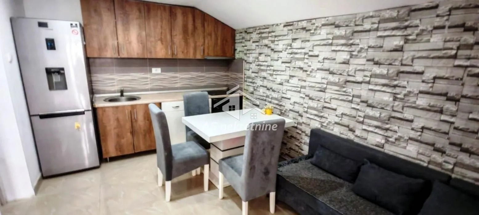 Rent, two bedroom apartment, 48m², Čukarica, Beograd