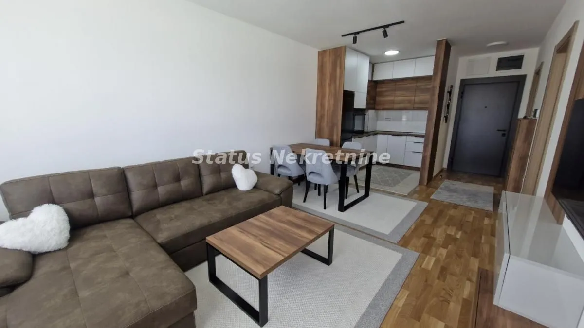 Izdavanje, jednosoban stan, 44m², Salajka, Novi Sad Sve Podlokacije
