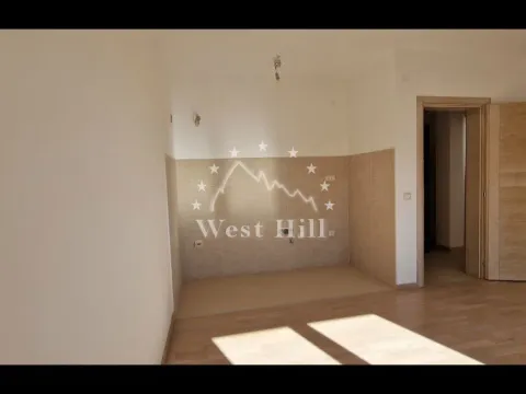 Sale, one bedroom apartment, 45m², Bečići, Budva - image 6