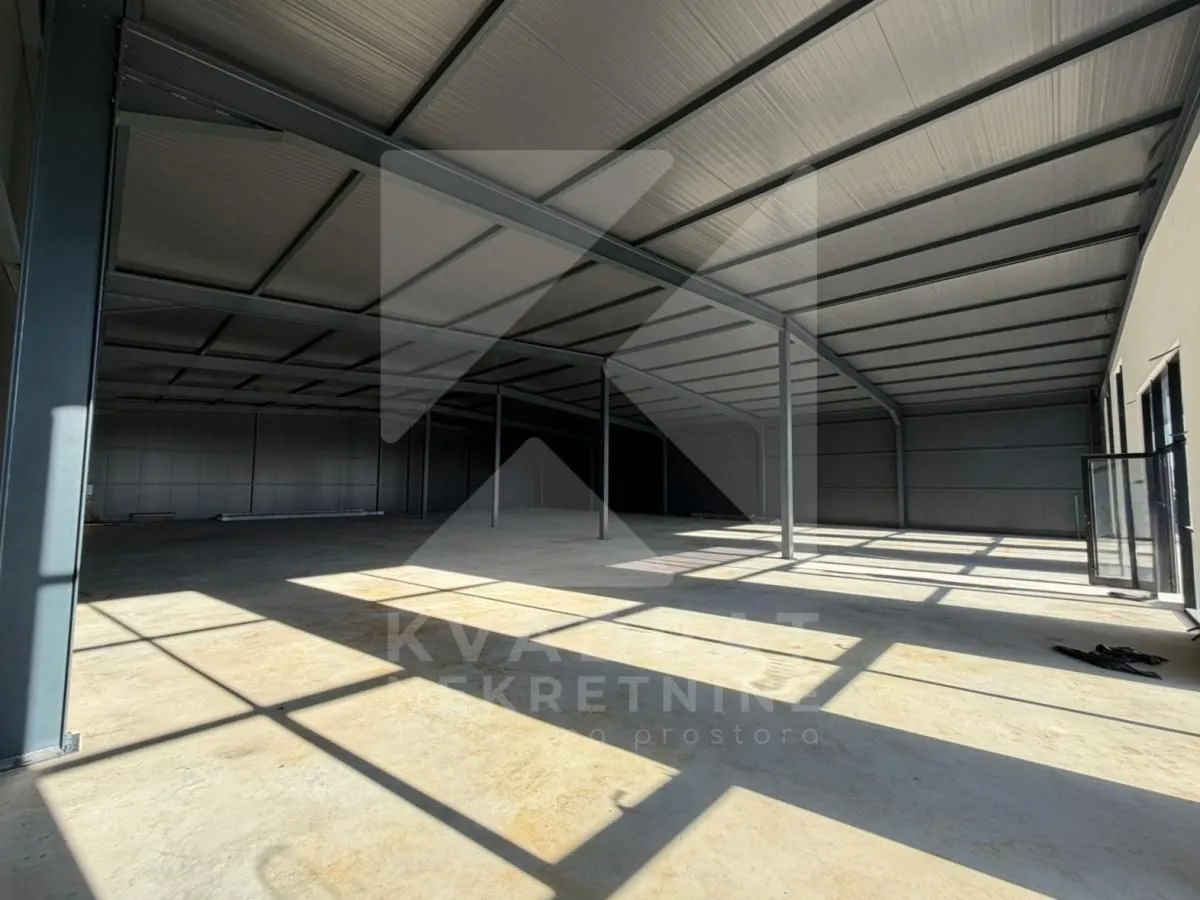 Rent, office space, 700m², Konik, Podgorica