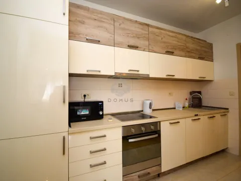Rent, two bedroom apartment, 70m², City Kvart, Podgorica - image 6