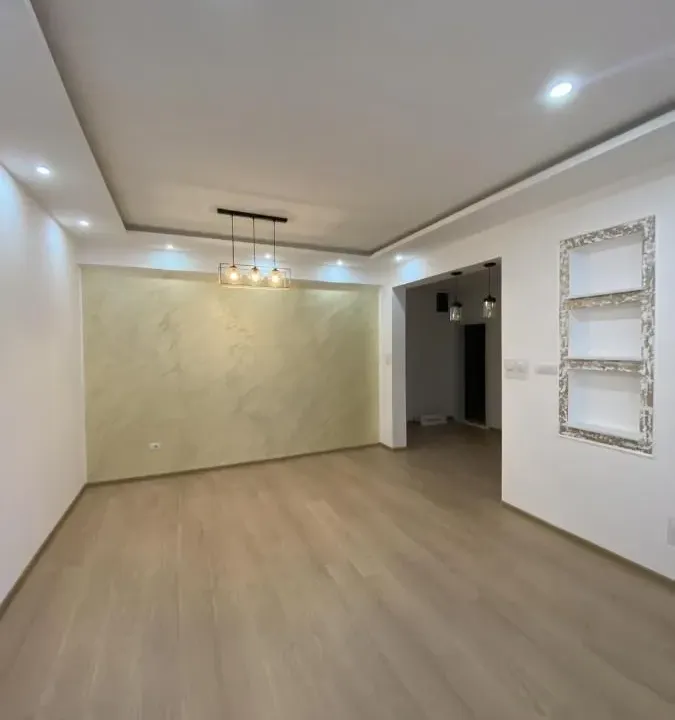 Prodaja, trosoban stan, 64m², Kikinda, Srbija