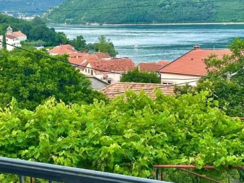Prodaja, jednosoban stan, 61m², Kamenari, Herceg Novi - image 2