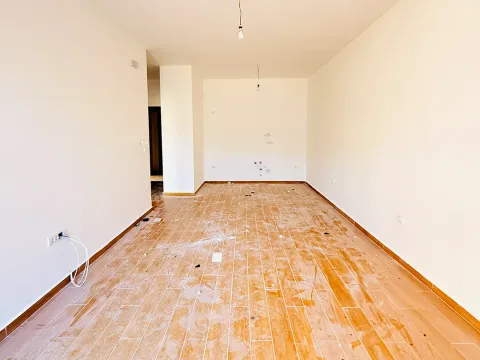 Prodaja, jednosoban stan, 47m², Pinješ, Ulcinj - image 6