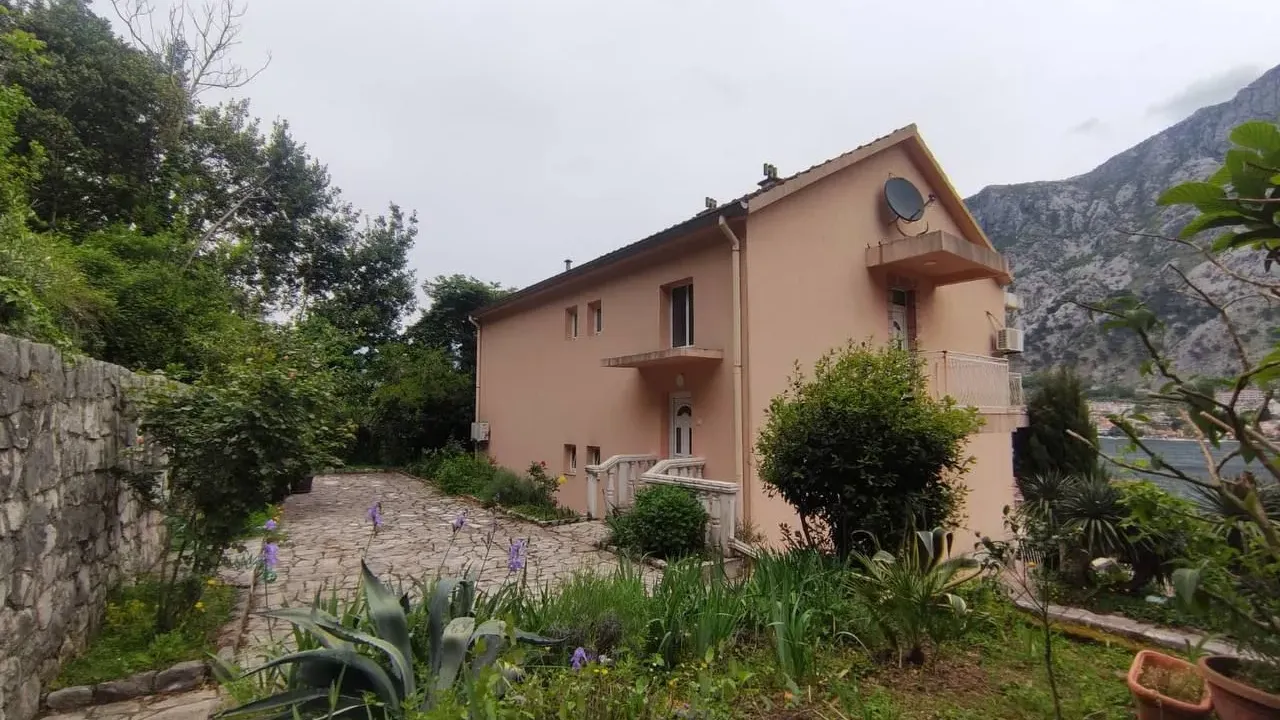 Sale, house, 172m², Muo, Kotor