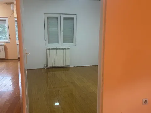 Rent, three bedroom apartment, 62m², Višnjica, Palilula Sve Podlokacije - image 9