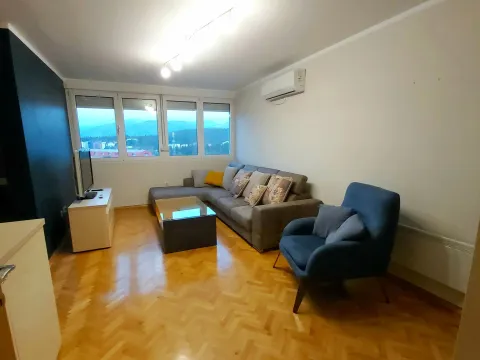 Rent, two bedroom apartment, 82m², Preko Morače, Podgorica - image 1