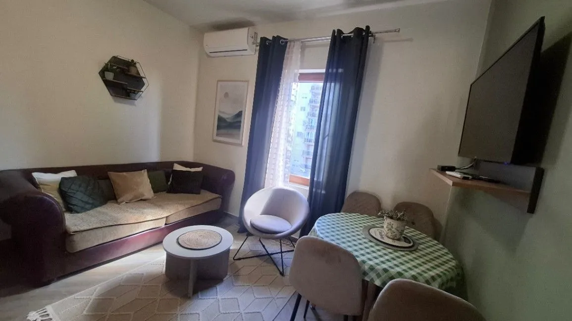 Izdavanje, jednosoban stan, 45m², Ilino, Bar