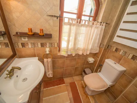 Sale, house, 168m², Cetinje, Crna Gora - image 18