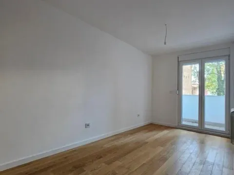 Prodaja, trosoban stan, 66m², Vukov Spomenik, Zvezdara Sve Podlokacije - image 2