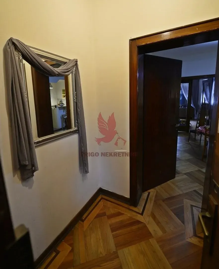 Sale, four bedroom apartment, 100m², Savski Venac, Beograd