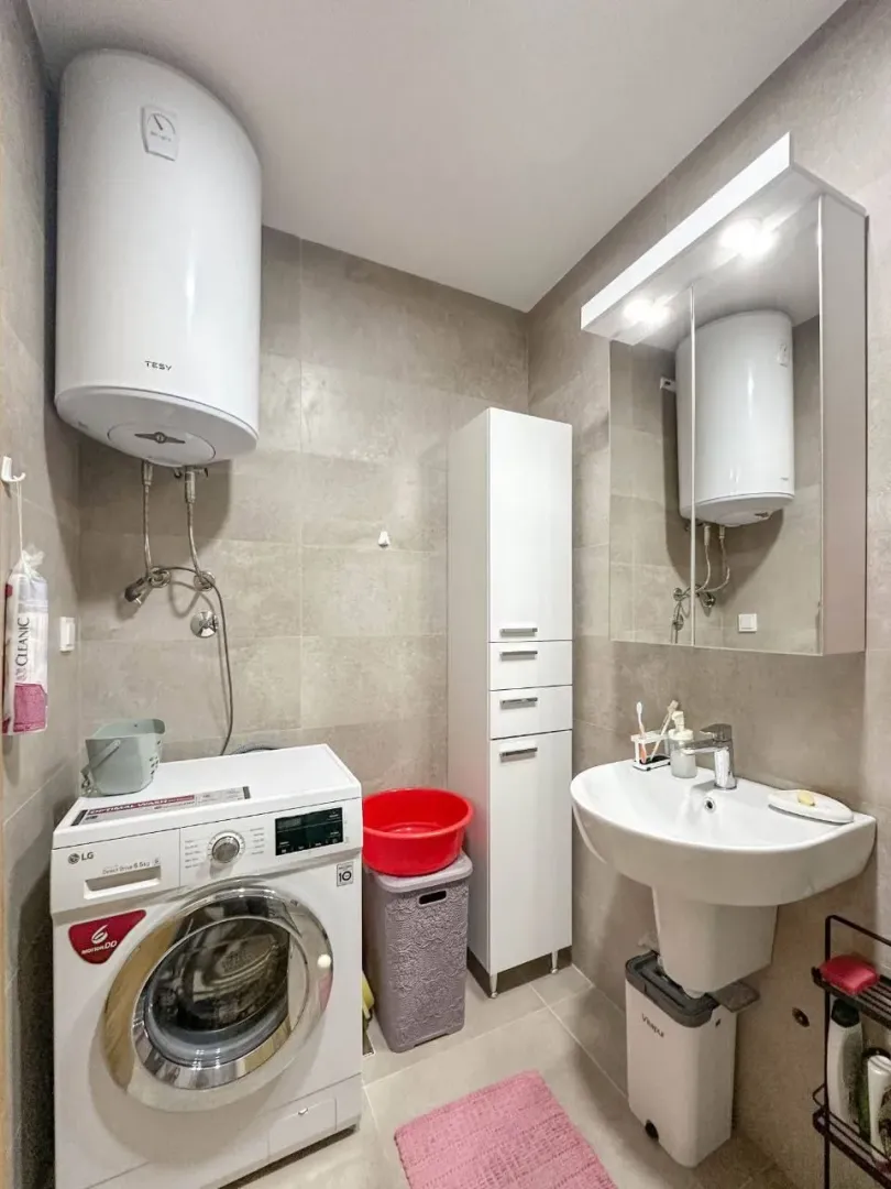 Rent, one bedroom apartment, 45m², Bečići, Budva