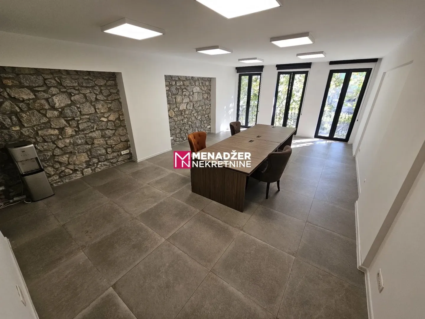 Rent, office space, 120m², Centar, Podgorica