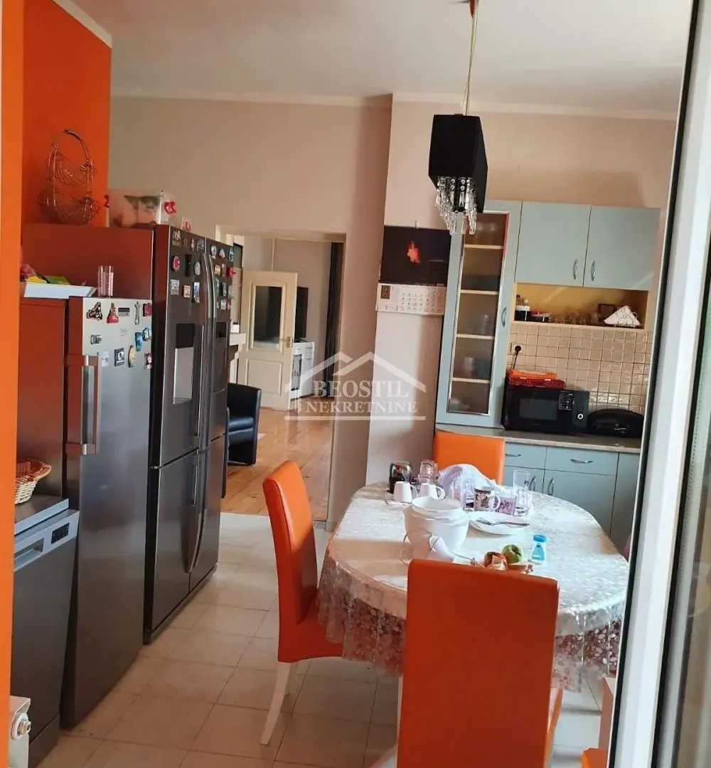 Prodaja, kuća, 155m², Ovča, Palilula Sve Podlokacije
