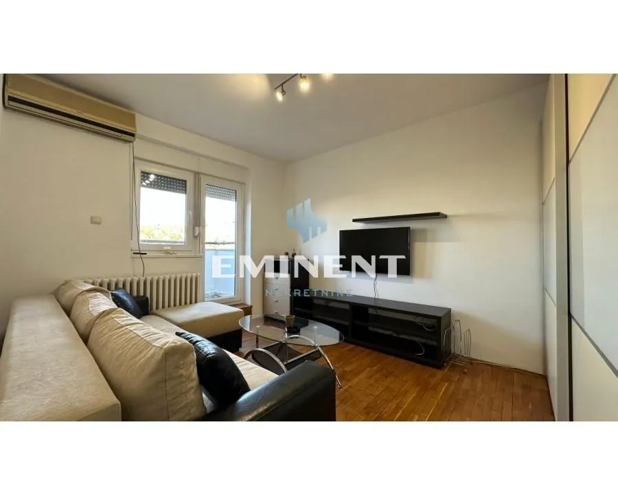 Izdavanje, stan, 55m², Banovo Brdo, Beograd