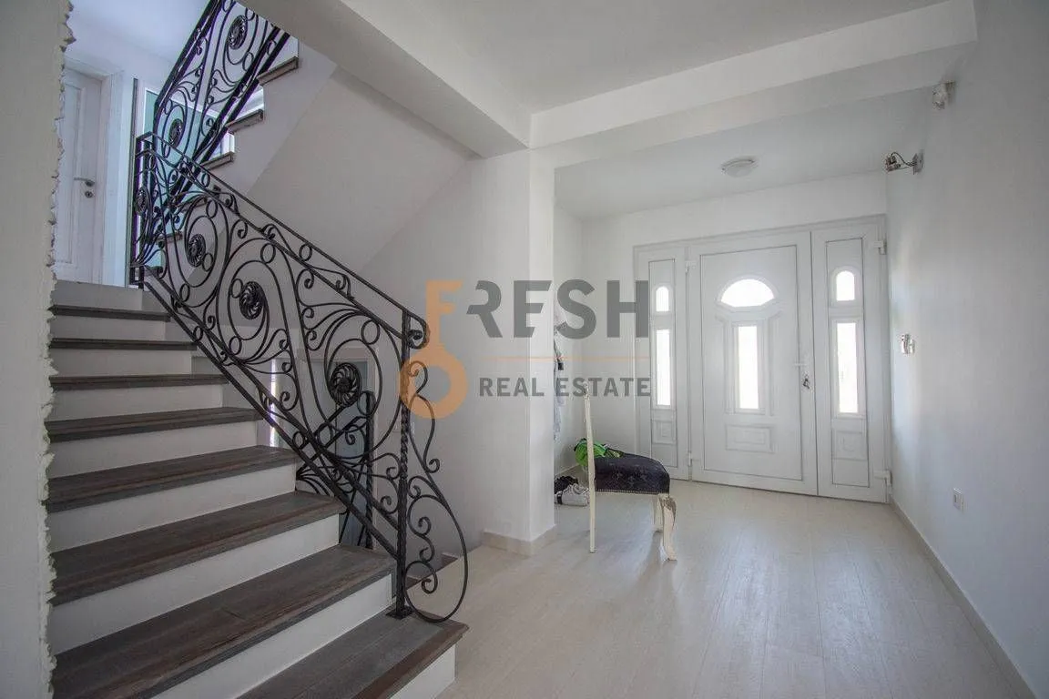 Rent, house, 270m², Zagorič, Podgorica