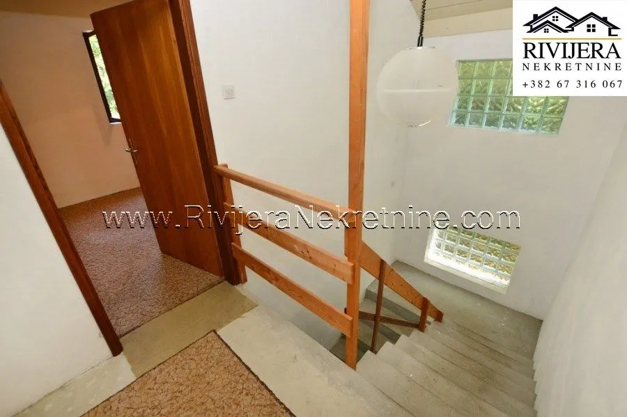 Prodaja, kuća, 230m², Zelenika, Herceg Novi