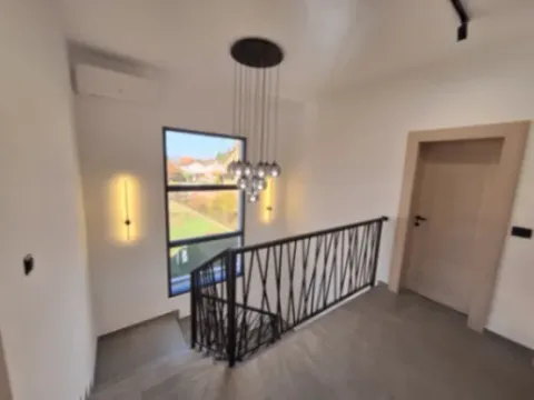 Sale, house, 150m², Gornja Gorica, Podgorica - image 3