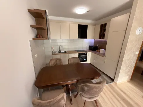 Rent, two bedroom apartment, 75m², Kod Big Fashion-a, Podgorica - image 4