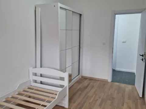 Izdavanje, dvosoban stan, 79m², Momišići, Podgorica - image 3