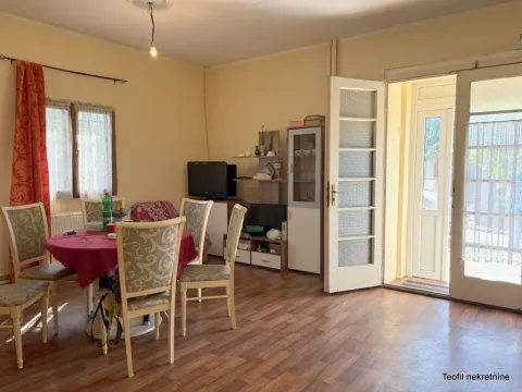 Prodaja, kuća, 700m², Mali Mokri Lug, Zvezdara Sve Podlokacije - image 2
