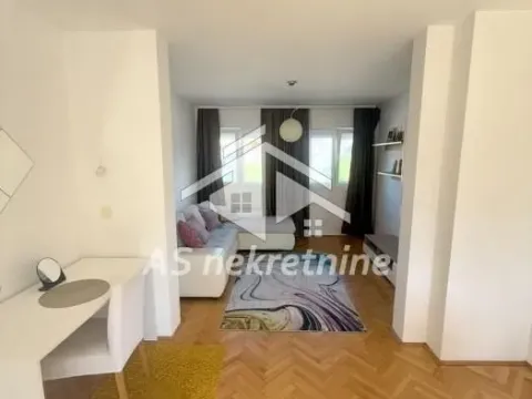 Rent, two bedroom apartment, 72m², Palata Pravde, Beograd - image 4