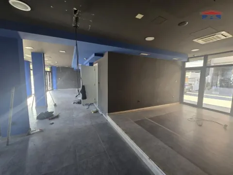 Izdavanje, poslovni prostor, 306m², Grbavica, Novi Sad Sve Podlokacije - image 6