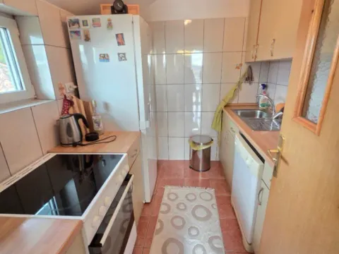 Izdavanje, dvosoban stan, 85m², Momišići, Podgorica - image 4