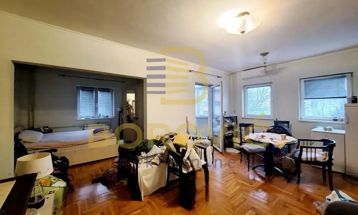 Sale, two bedroom apartment, 50m², Južni Bulevar, Vračar Sve Podlokacije