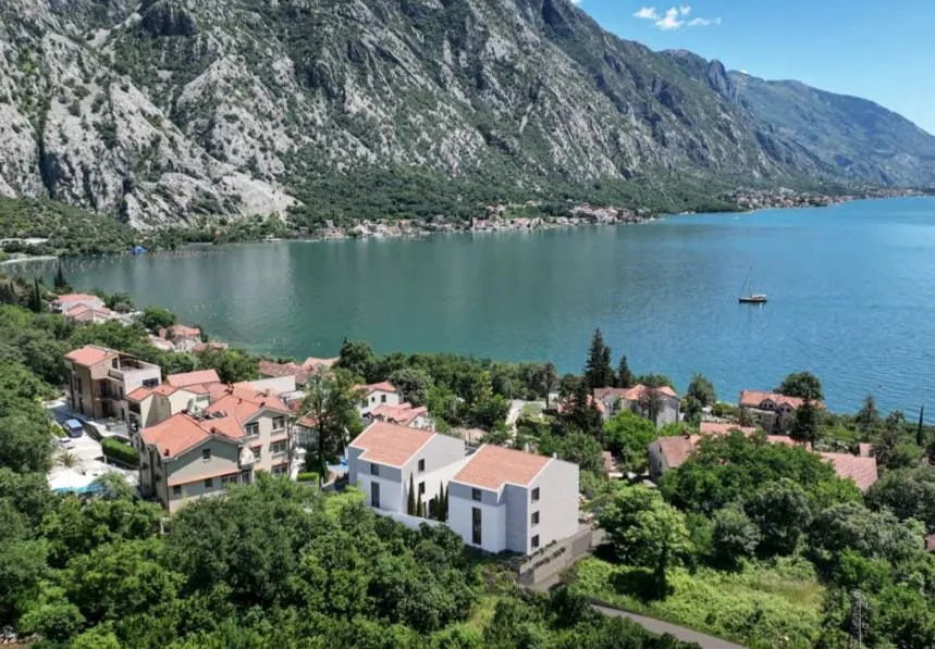 Prodaja, jednosoban stan, 41m², Orahovac, Kotor
