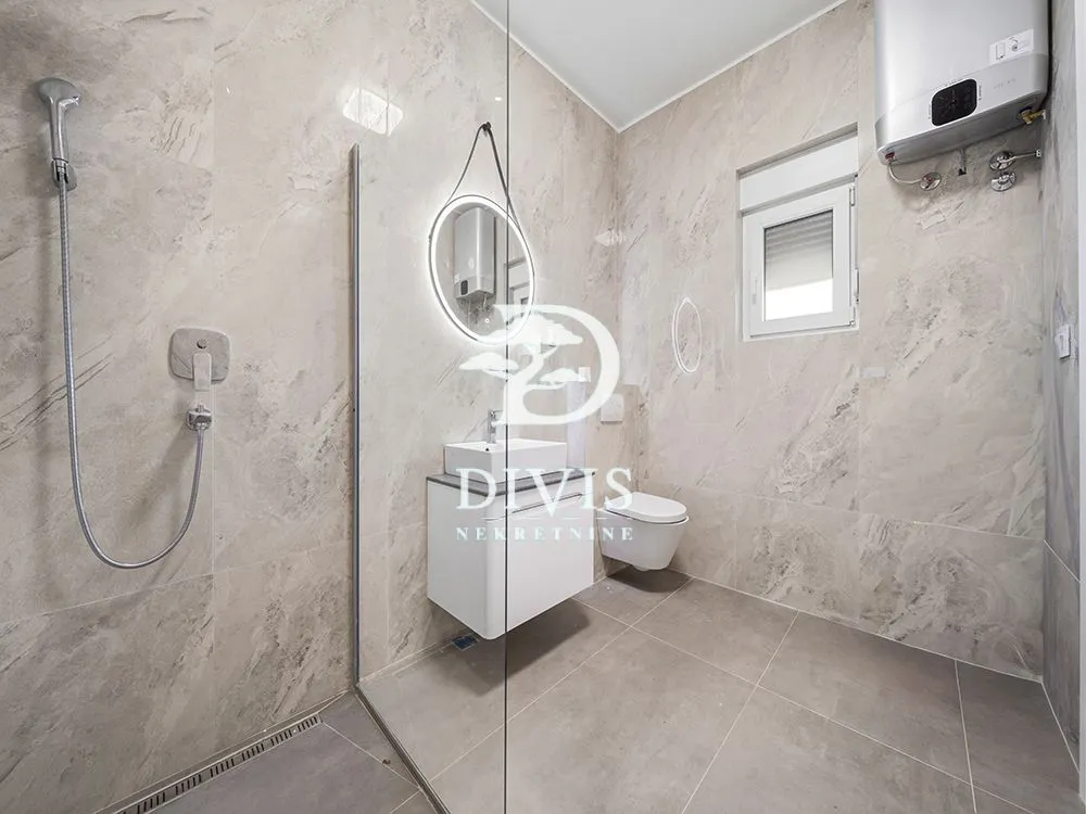 Prodaja, kuća, 203m², Nemenikuće, Sopot