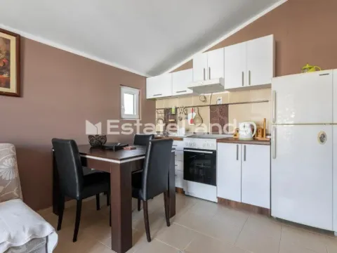 Izdavanje, jednosoban stan, 50m², Seljanovo, Tivat - image 5