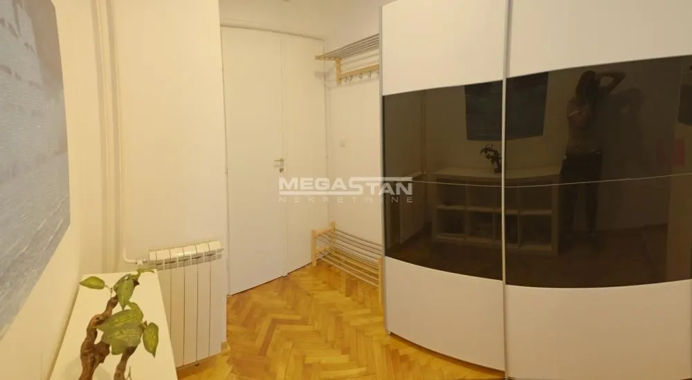 Prodaja, trosoban stan, 67m², Stari Grad, Beograd