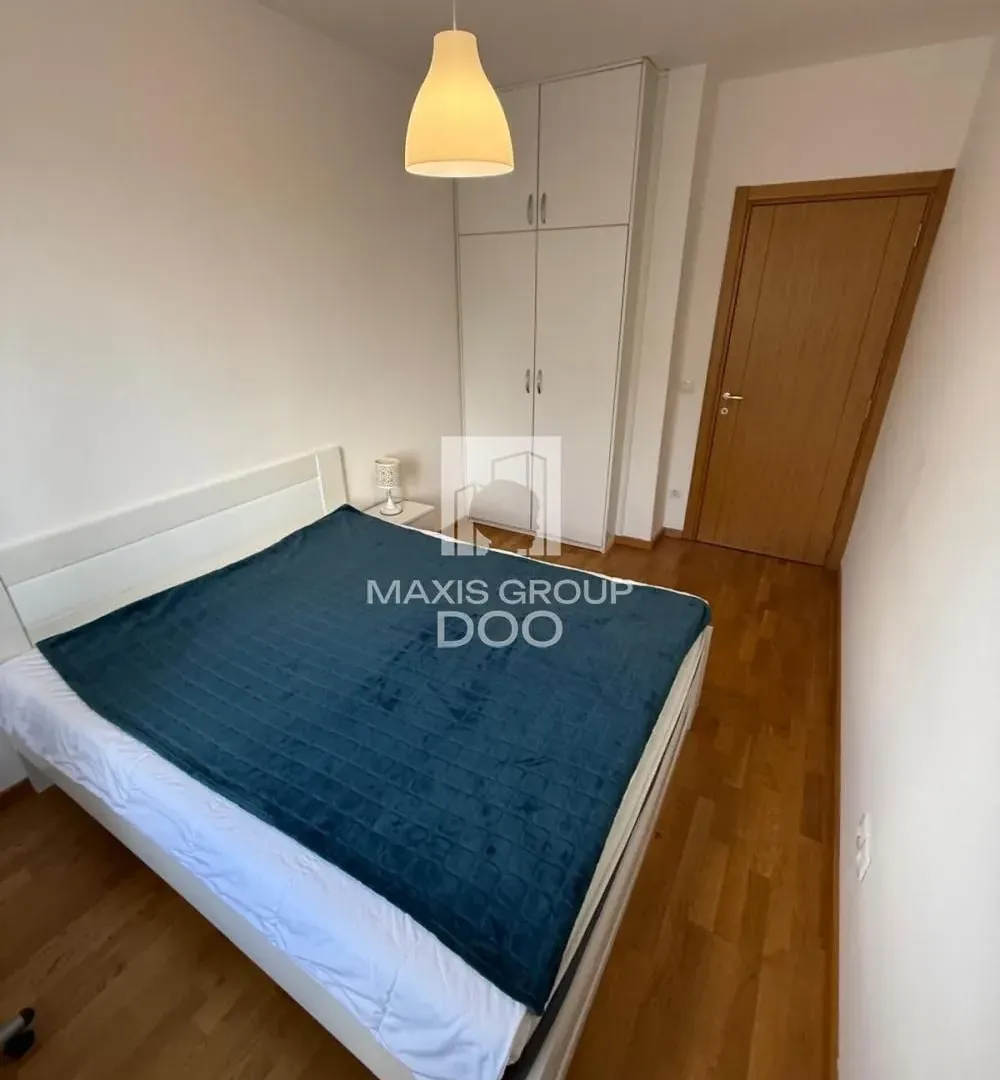 Izdavanje, dvosoban stan, 51m², Đeram Pijaca, Beograd