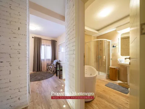 Prodaja, kuća, 266m², Kotor, Crna Gora - image 42