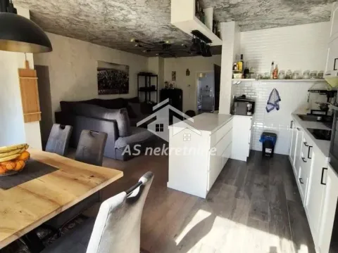 Izdavanje, četvorosoban stan, 100m², Autokomanda, Voždovac Sve Podlokacije - image 4