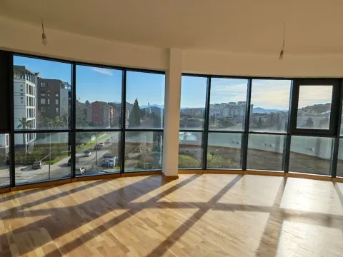 Rent, office space, 117m², Vezirov Most, Podgorica - image 18