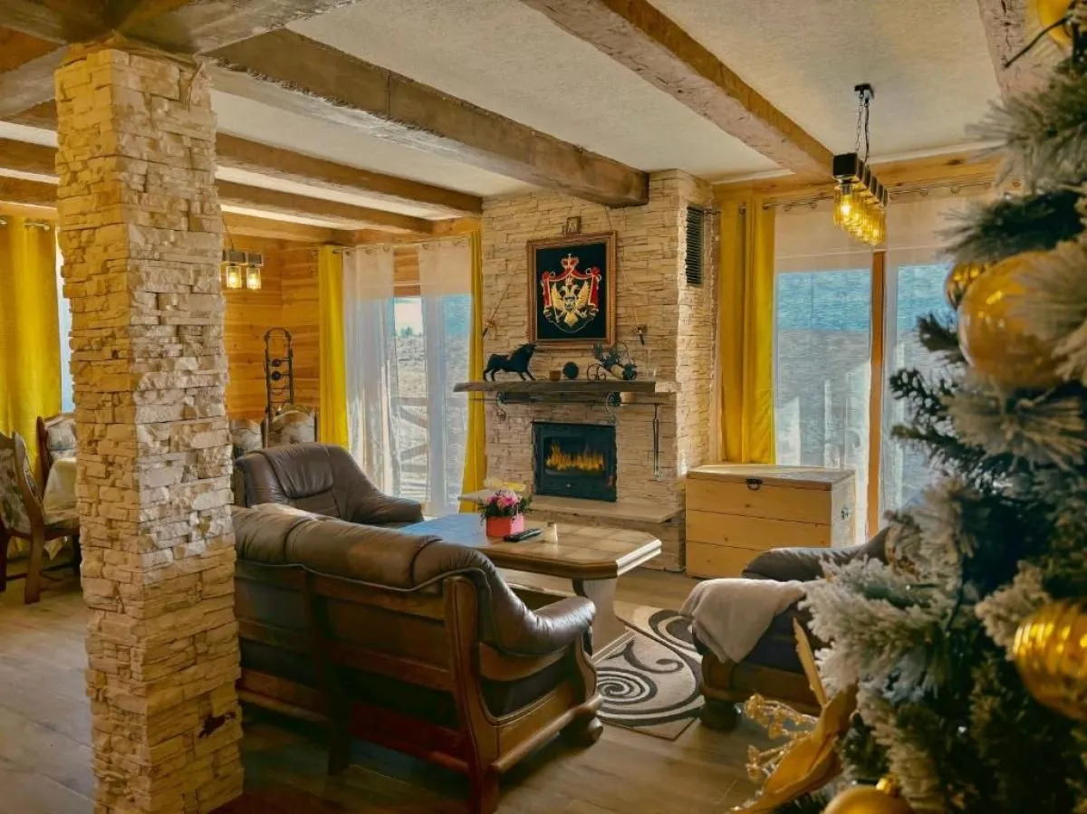 Prodaja, kuća, 274m², Žabljak, Crna Gora