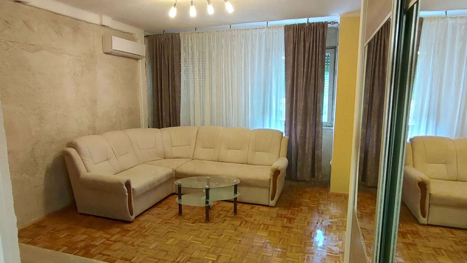 Izdavanje, jednosoban stan, 37m², Novo naselje, Novi Sad
