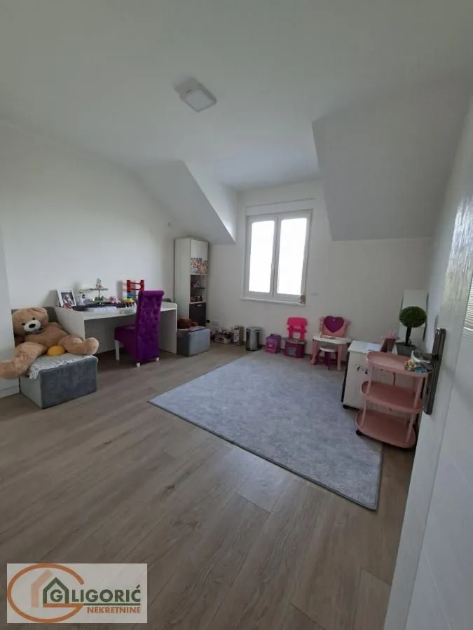 Prodaja, kuća, 333m², Misa, Pančevo