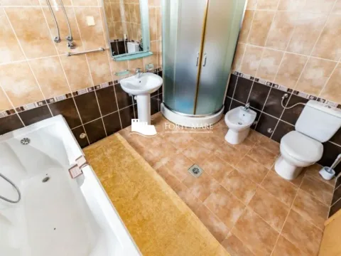 Prodaja, kuća, 225m², Kumbor, Herceg Novi - image 11