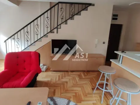 Izdavanje, četvorosoban stan, 110m², Železnička Stanica, Novi Sad Sve Podlokacije - image 9