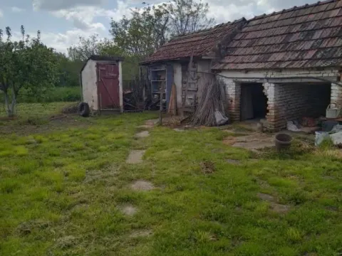 Sale, house, 130m², Taraš, Zrenjanin - image 11