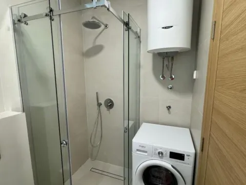 Izdavanje, dvosoban stan, 69m², City Kvart, Podgorica - image 13