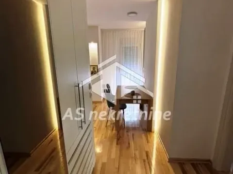 Izdavanje, dvosoban stan, 53m², Uciteljsko Naselje, Zvezdara Sve Podlokacije - image 9