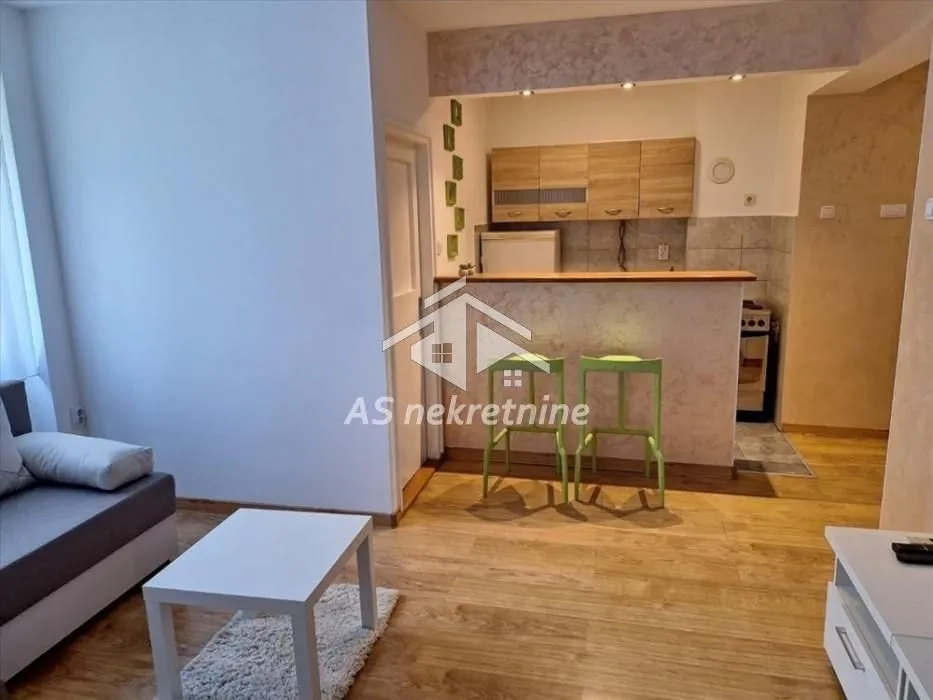 Rent, apartment, 44m², Stari Grad, Beograd