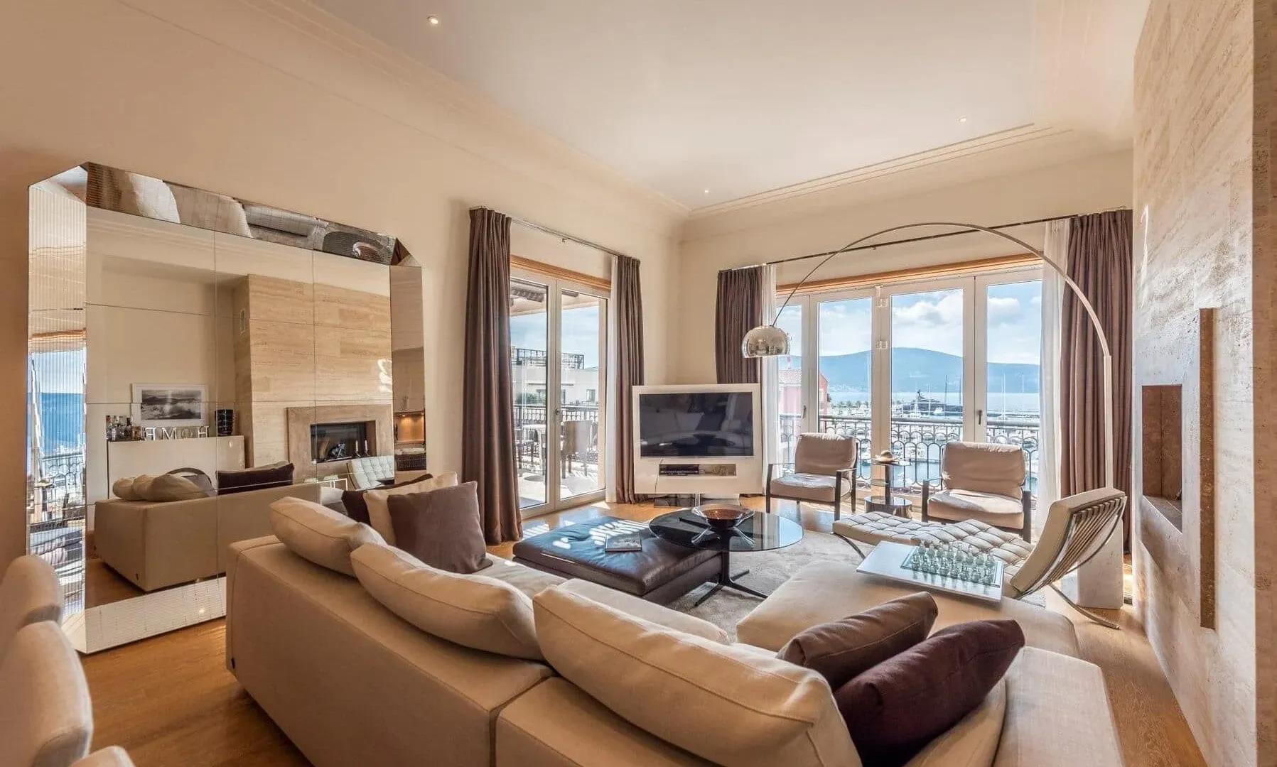 Prodaja, četvorosoban stan, 278m², Porto Montenegro, Tivat