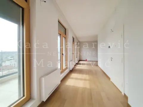 Izdavanje, trosoban stan, 166m², Čubura, Beograd - image 3