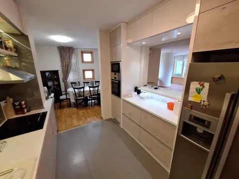 Prodaja, stan, 171m², Čukarica, Beograd - image 8